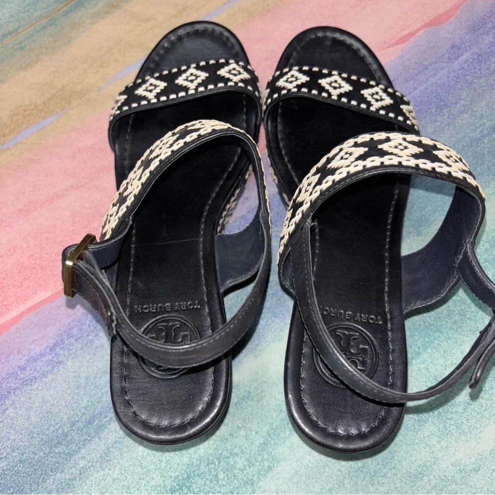 Tory Burch Reena Wedge Platform Sandal Size 10.5 Aztec Design